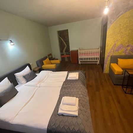 Boutique Kosher Hotel Tourfa Tbilisi Exteriör bild