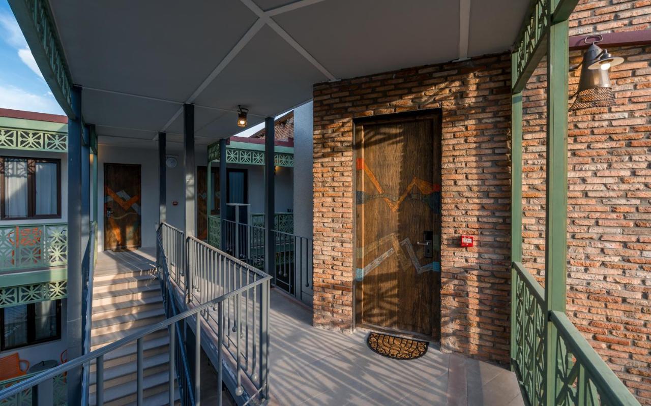 Boutique Kosher Hotel Tourfa Tbilisi Exteriör bild