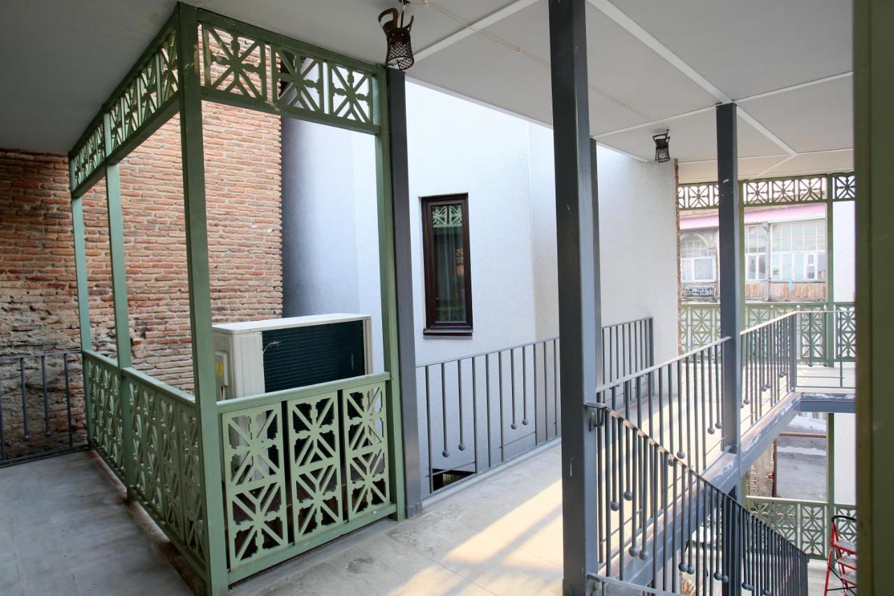 Boutique Kosher Hotel Tourfa Tbilisi Exteriör bild