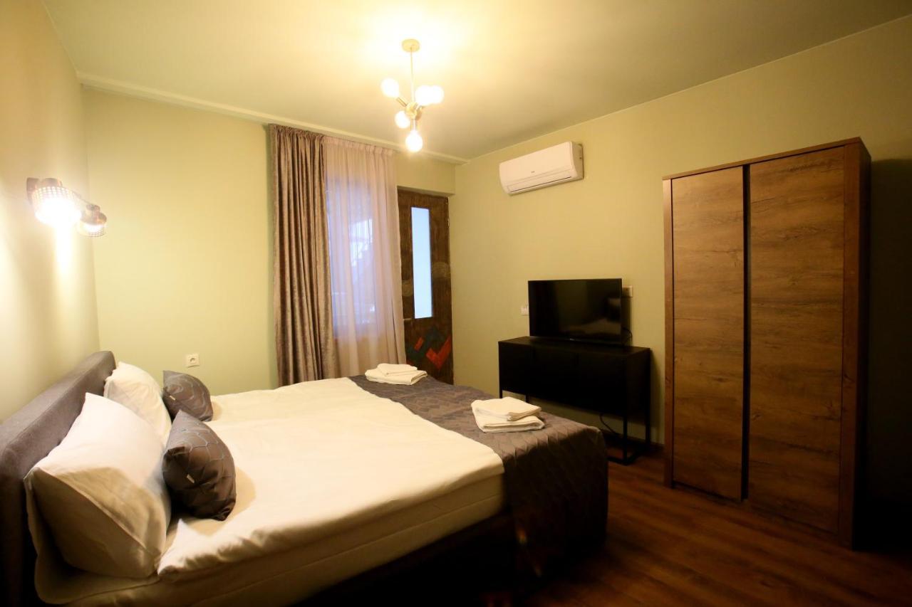 Boutique Kosher Hotel Tourfa Tbilisi Exteriör bild