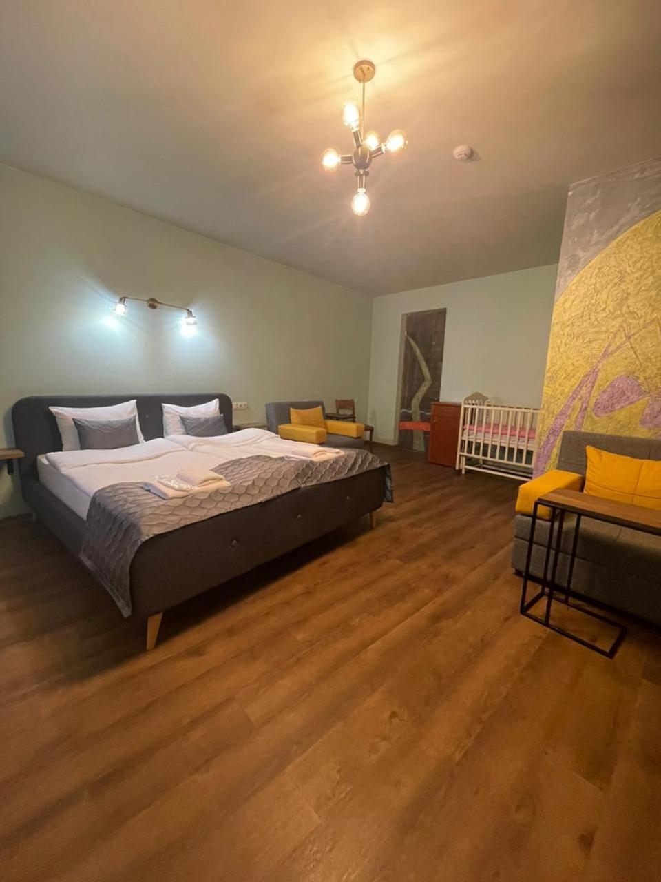 Boutique Kosher Hotel Tourfa Tbilisi Exteriör bild
